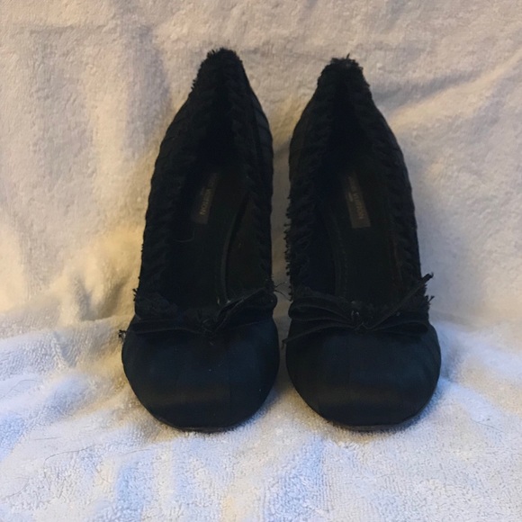 Louis Vuitton Pump👠👠 - Picture 1 of 3